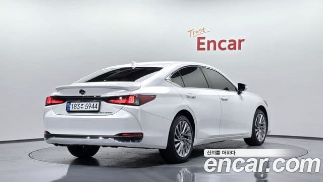 Lexus ES300h 7세대 Executive, 2023 2