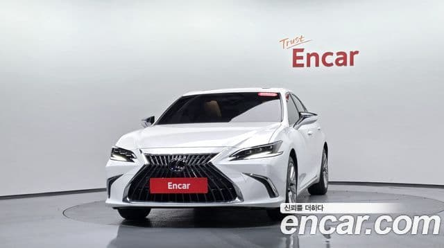 Lexus ES300h 7세대 Executive, 2023 3