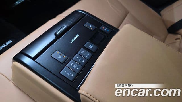 Lexus ES300h 7세대 Executive, 2023 17