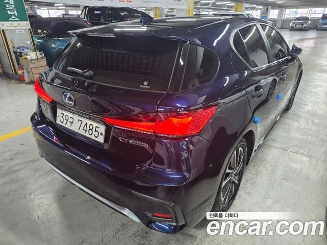 Lexus CT200h ZWA10, 2018 2