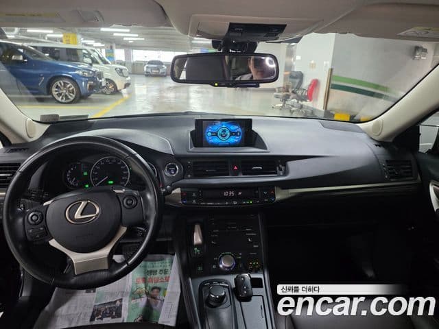 Lexus CT200h ZWA10, 2018 6