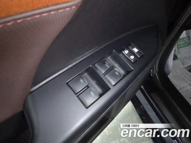 Lexus CT200h ZWA10, 2018 12