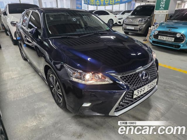 Lexus CT200h ZWA10, 2018 17