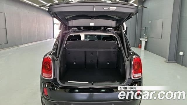 Mini Cooper Countryman 2세대, 2019 16
