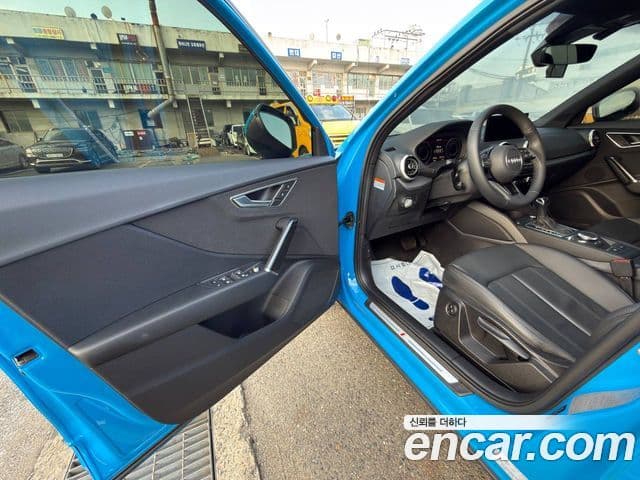 Audi Q2 Premium, 2023 10