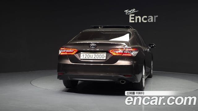 Toyota 캠리 (XV70), 2019 4