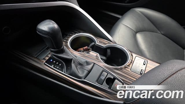 Toyota 캠리 (XV70), 2019 9