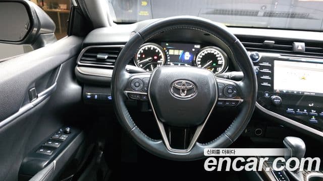 Toyota 캠리 (XV70), 2019 13