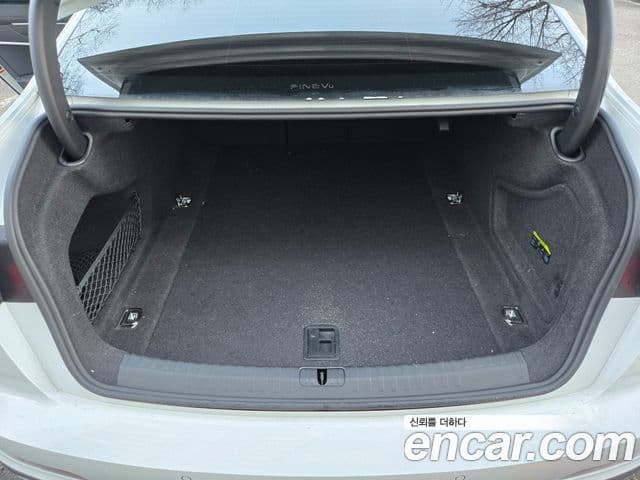 Audi A6 (C8) Premium, 2023 12