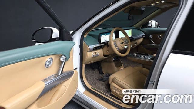 Genesis GV60 Standard, 2023 10