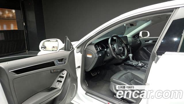 Audi A5 8TA, 2015 10