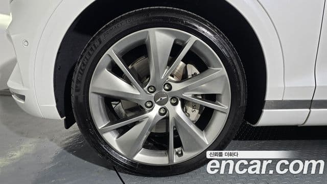 Genesis GV70, 2023 10