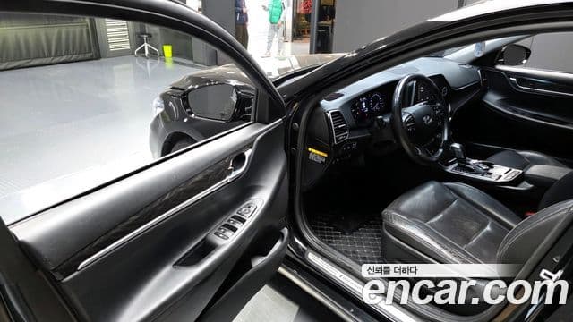 Hyundai Grandeur IG Premium, 2018 11