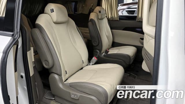 Kia Carnival 4세대 Signature, 2021 12