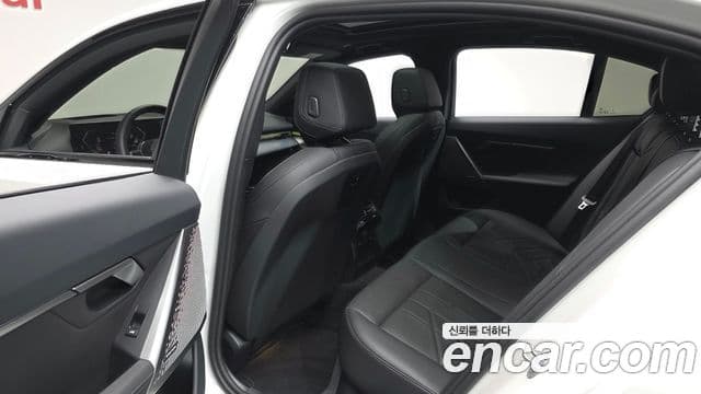 BMW 5시리즈 (G60) 520i M Sport, 2025 11
