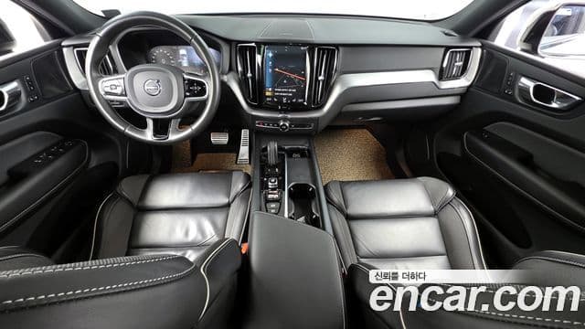 Volvo XC60 2세대 T8 R-Design, 2021 7