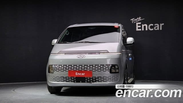 Hyundai Staria Modern, 2023 3