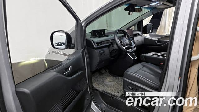 Hyundai Staria Modern, 2023 14