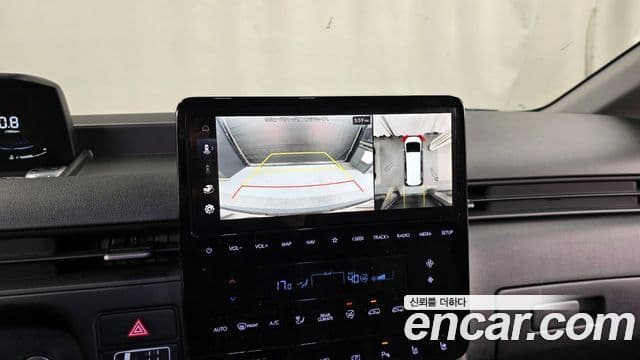 Hyundai Staria Modern, 2023 15