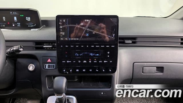 Hyundai Staria Modern, 2023 17