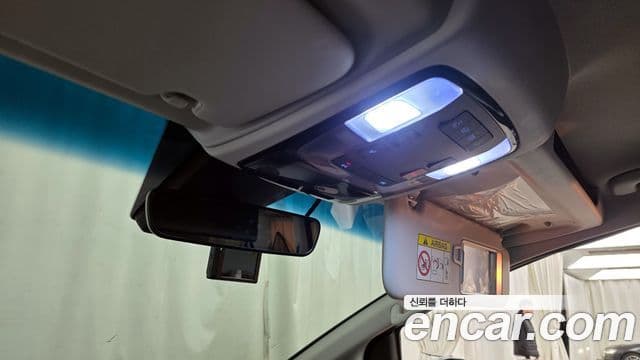 Hyundai Staria Modern, 2023 18