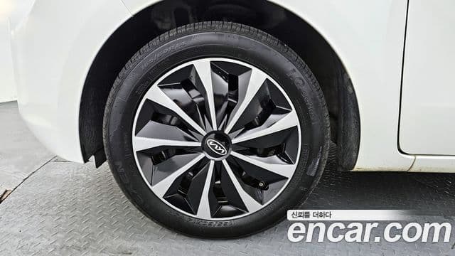 Kia The / новый New Ray Prestige Special, 2021 все фото