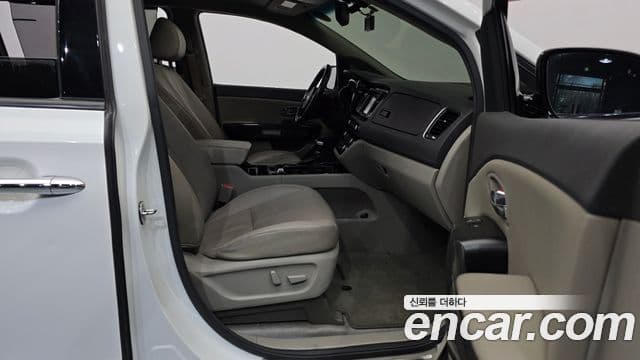 Kia All New Carnival Special, 2018 11