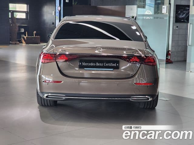 Mercedes-Benz E-класс W214, 2025 3