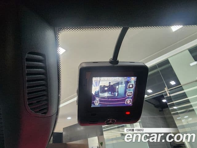 Mercedes-Benz E-класс W214, 2025 15