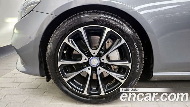 Mercedes-Benz E-класс W213 Avantgarde, 2017 все фото