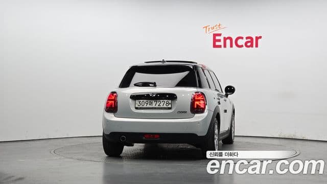 Mini Cooper 3세대, 2020 4