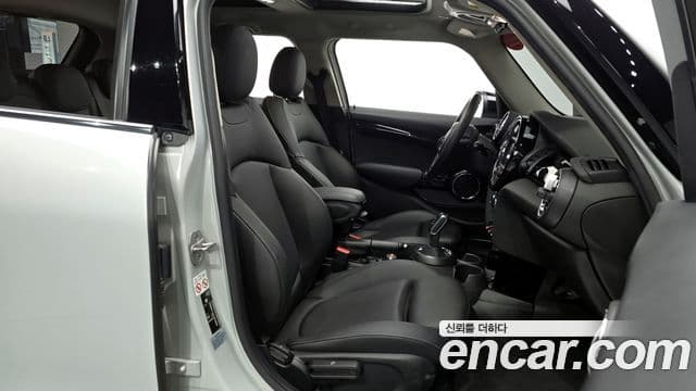 Mini Cooper 3세대, 2020 10