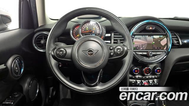 Mini Cooper 3세대, 2020 13