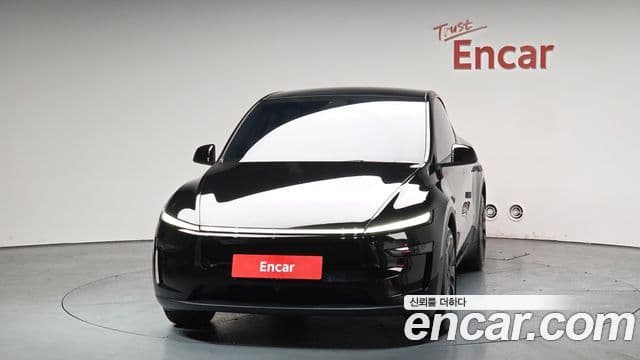 Tesla модель Y, 2025 3