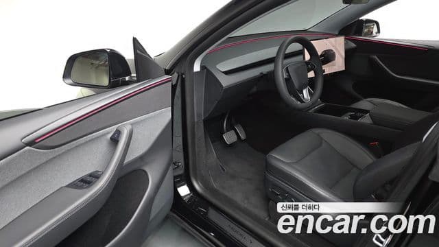 Tesla модель Y, 2025 10