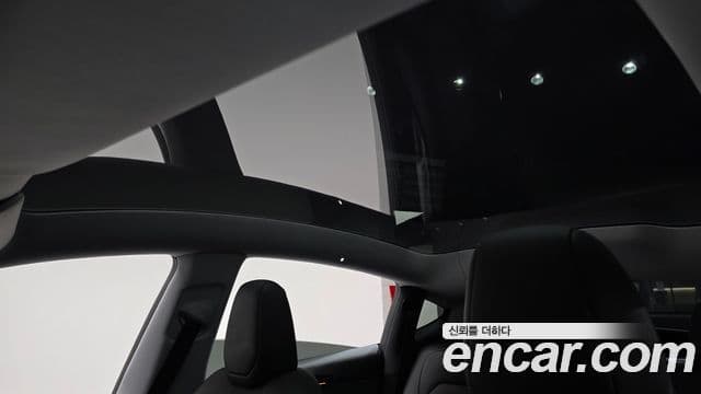 Tesla модель Y, 2025 19