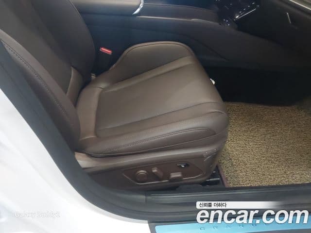 Hyundai Grandeur (GN7) Exclusive, 2024 12