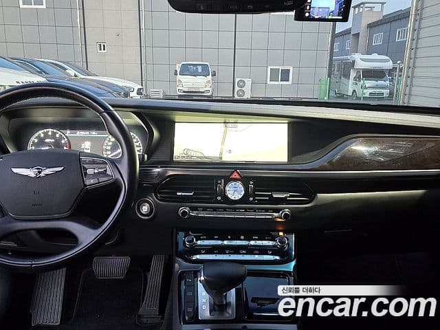 Genesis EQ900 Luxury, 2018 9