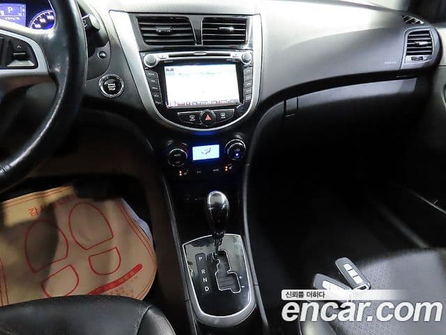 Hyundai Accent(новый кузов / новое поколение) Premium, 2014 11