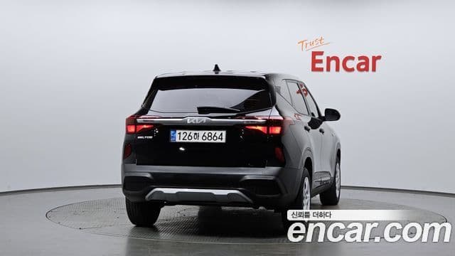 Kia Seltos Trendy, 2023 4