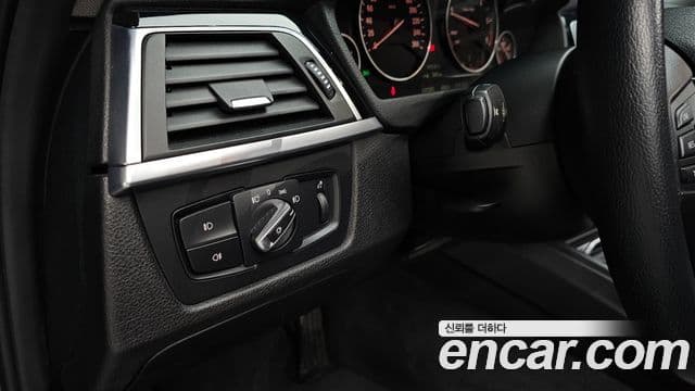 BMW 3시리즈 (F30), 2016 18