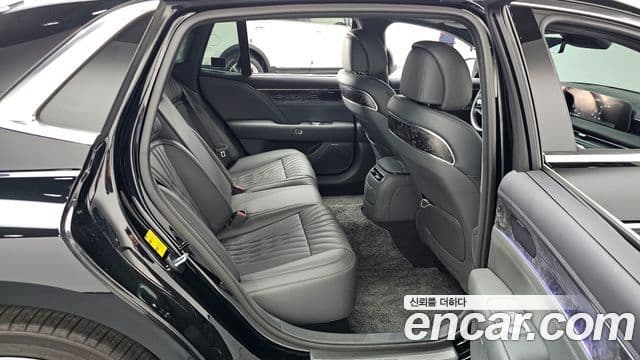 Genesis G90 (RS4) бензин 3.5 турбо AWD, 2023 12