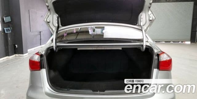 Kia K3 Luxury, 2013 16