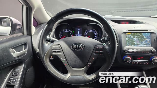 Kia K3 Trendy, 2014 13