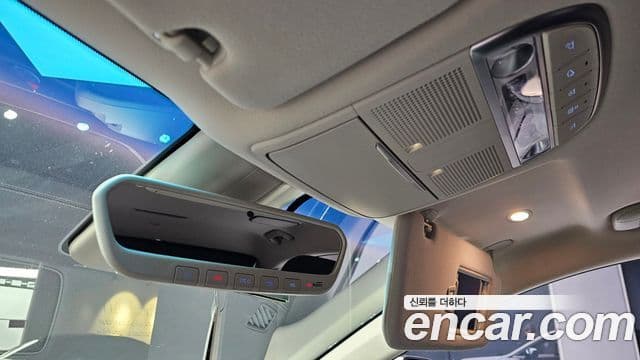 Genesis G90 Luxury, 2019 18