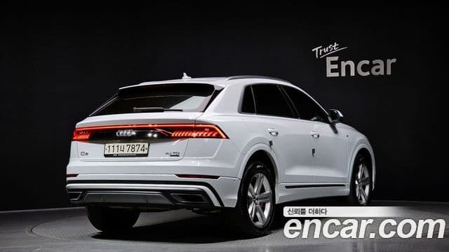 Audi Q8 (4M) Premium, 2020 2