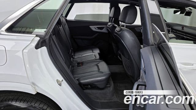 Audi Q8 (4M) Premium, 2020 12