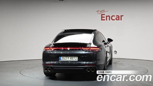 Porsche Panamera (971), 2021 4