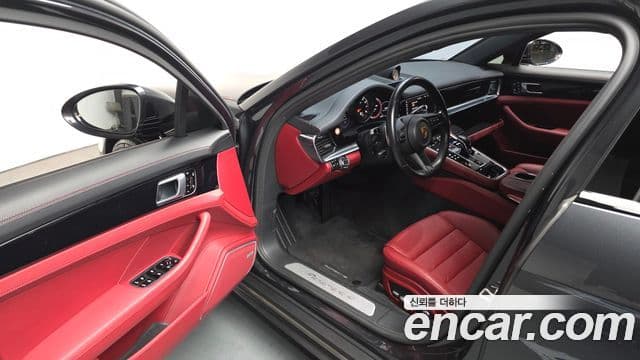 Porsche Panamera (971), 2021 10