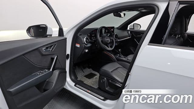 Audi Q2 Premium, 2023 10